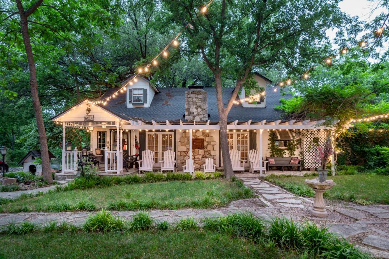 Country Woods Inn Glen Rose Eksteriør bilde