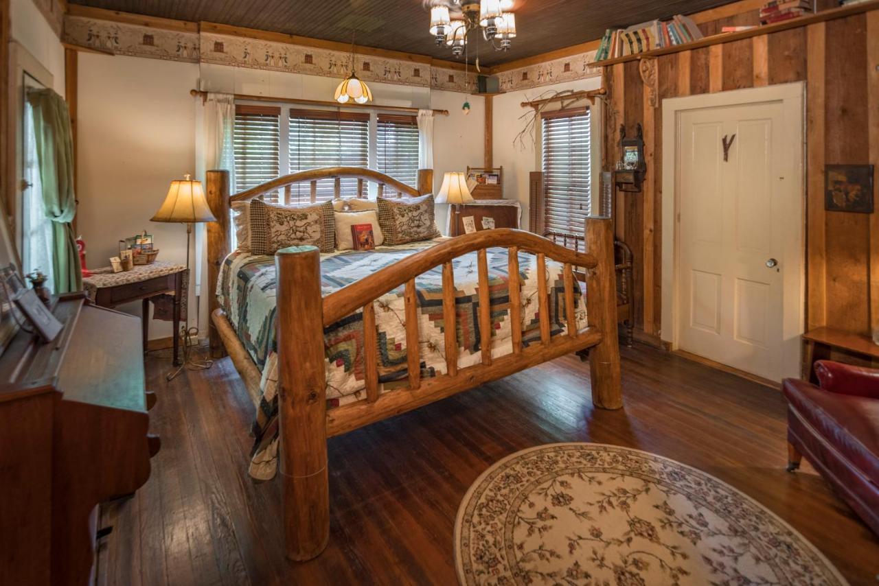 Country Woods Inn Glen Rose Eksteriør bilde