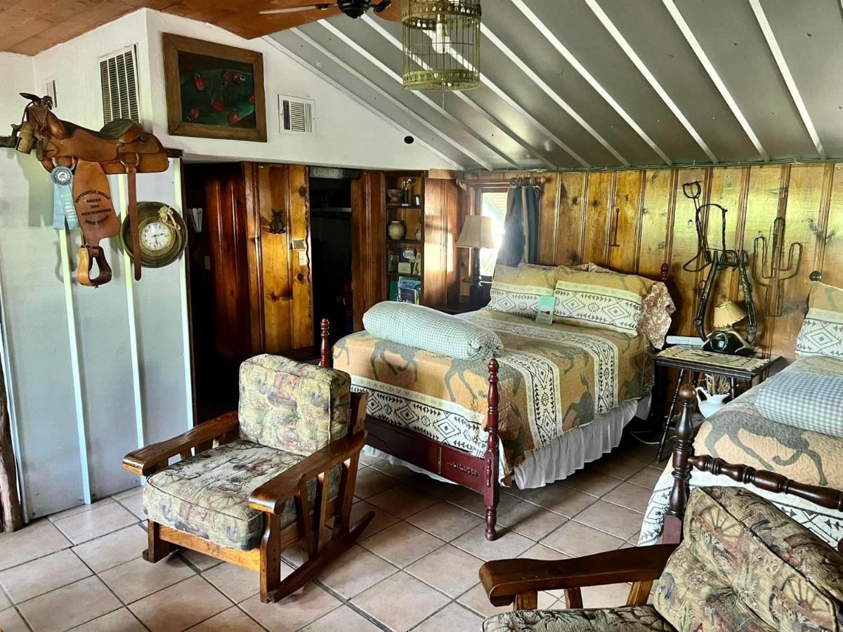 Country Woods Inn Glen Rose Eksteriør bilde